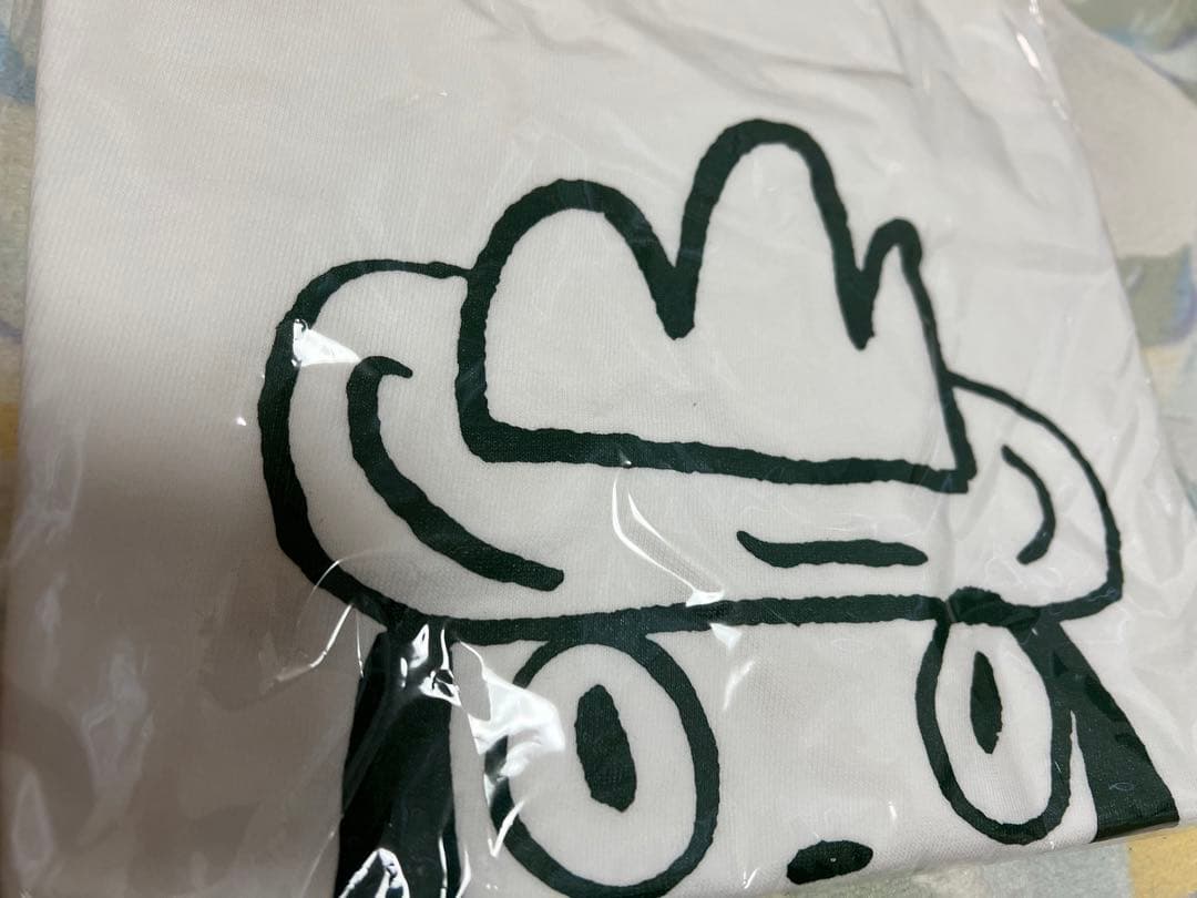 奈良美智のTシャツ2022年