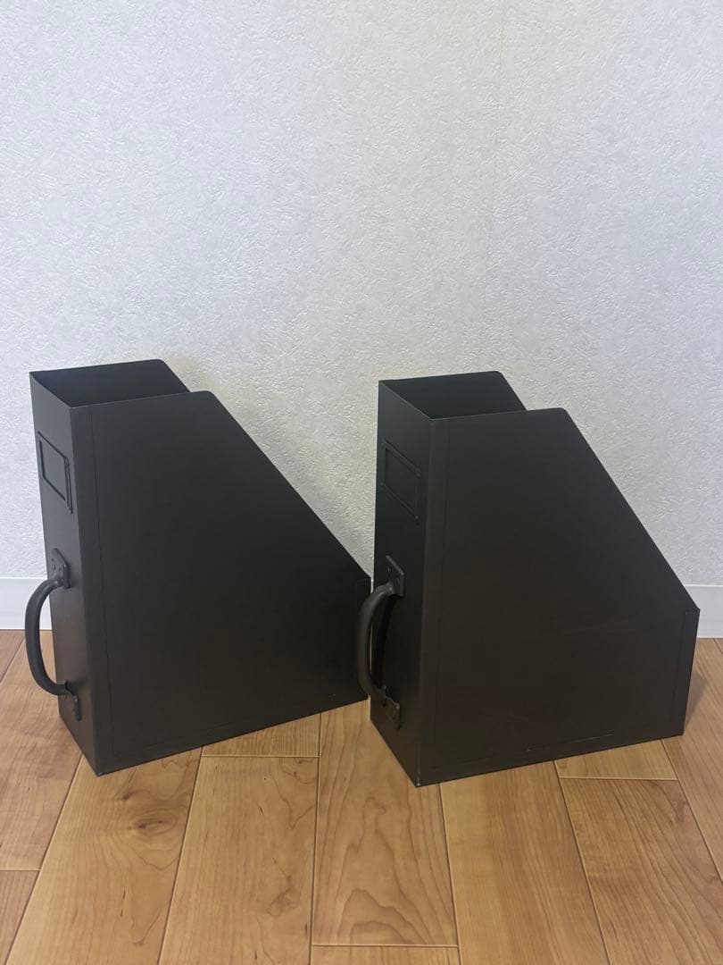 PACIFIC FURNITURE SERVICE ファイルストレージ