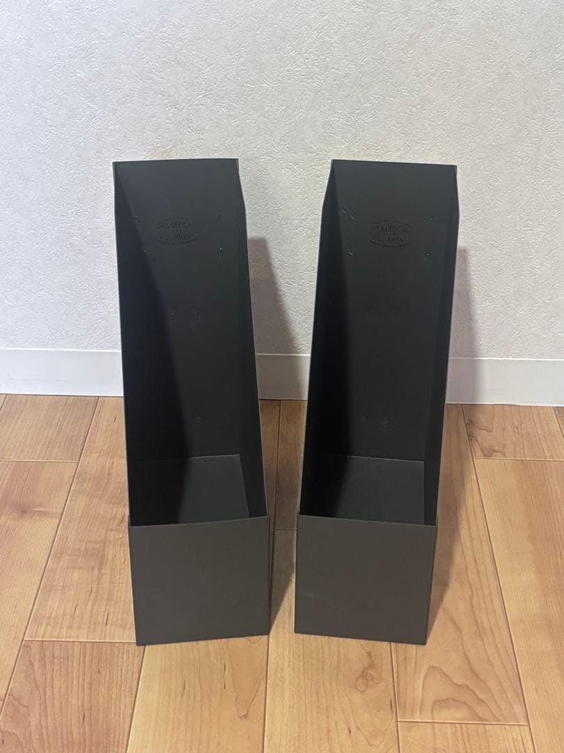 PACIFIC FURNITURE SERVICE ファイルストレージ