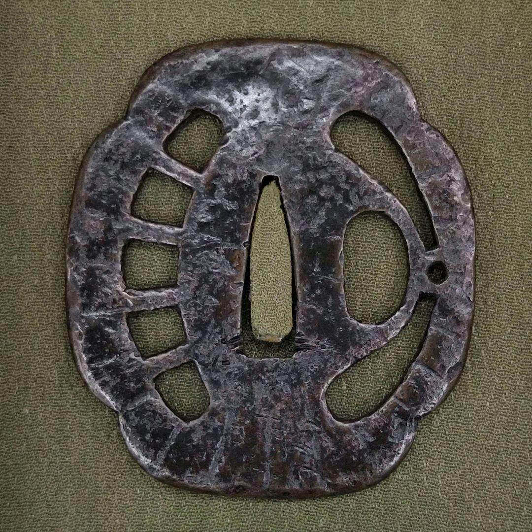 在銘　山吉兵　透かし鍔　柳生　尾張　水車　車　兎　日本刀　鍔　鐔　透かし鐔　拵