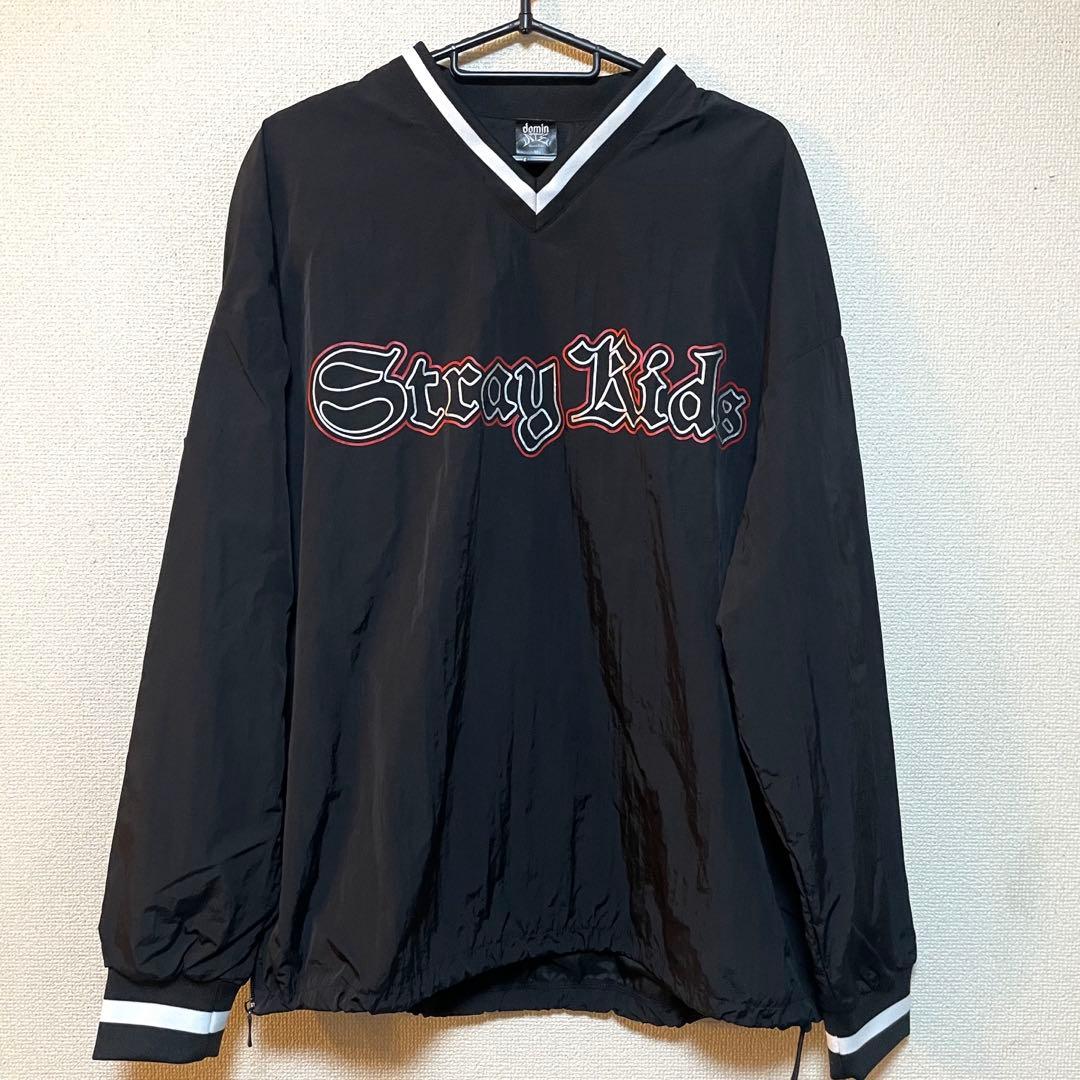 【美品】stray kids スキズ dominATE ゲームシャツ M