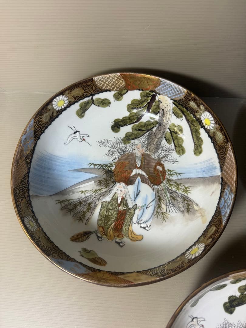 2428 九谷焼　金彩赤絵　人物翔鶴風景図　鉢　3客　時代物