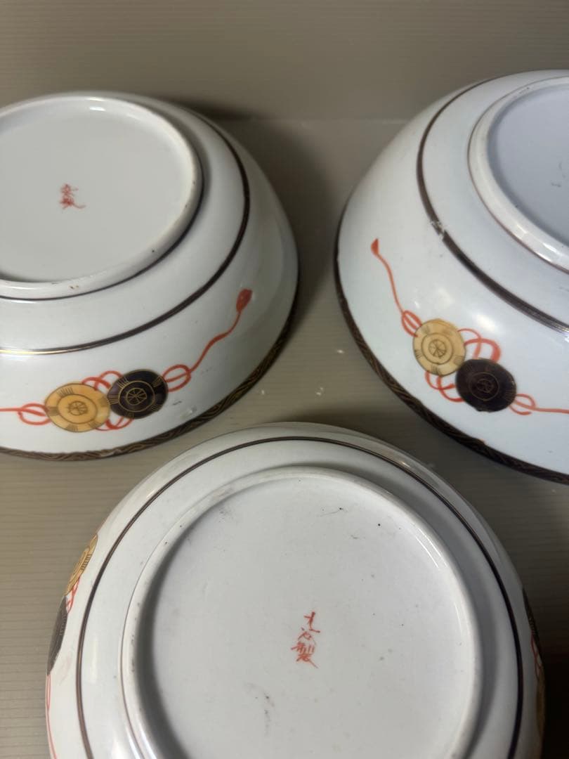 2428 九谷焼　金彩赤絵　人物翔鶴風景図　鉢　3客　時代物