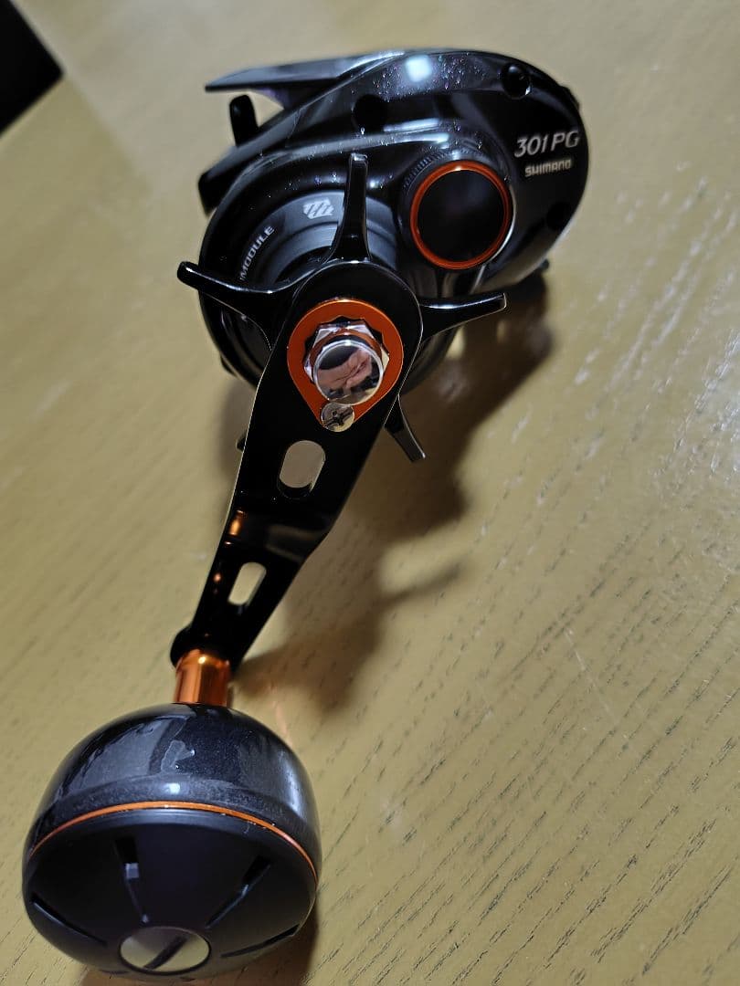 SHIMANO シマノ 20 ベイゲーム 301PG(左)