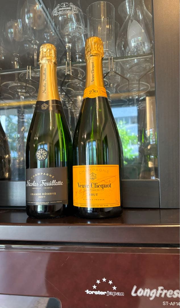 シャンパンセット ニコラ・フィアット&ヴーヴ・クリコ