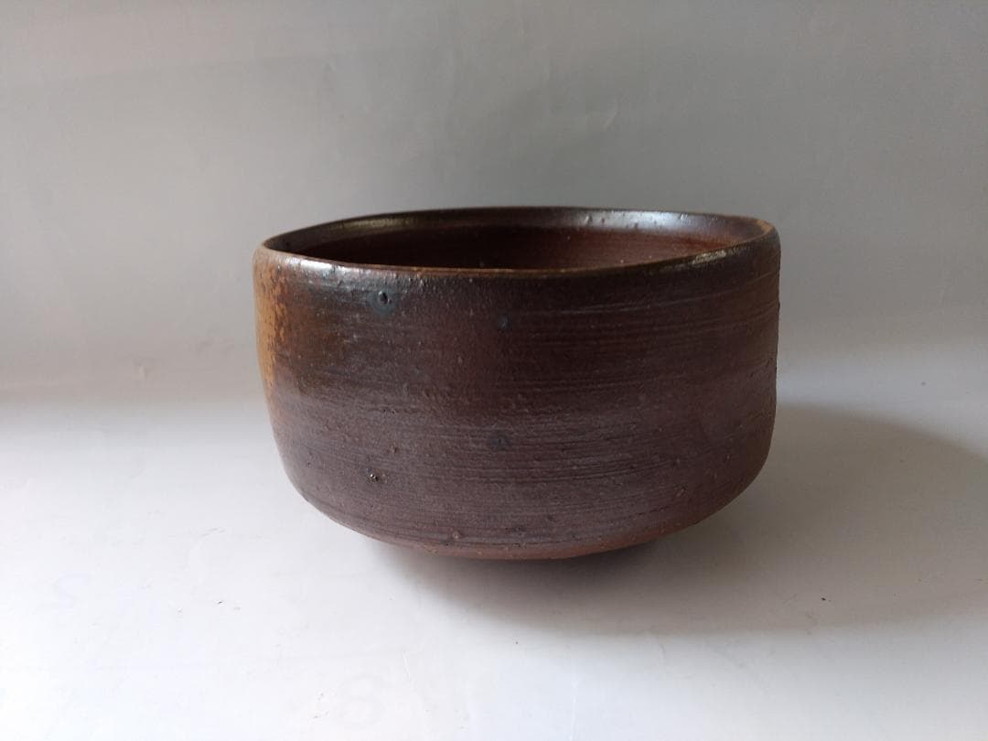 備前焼 金重利陶苑 七十七代 陶弘 造 茶碗 共箱 栞 茶器 抹茶碗 美品 です