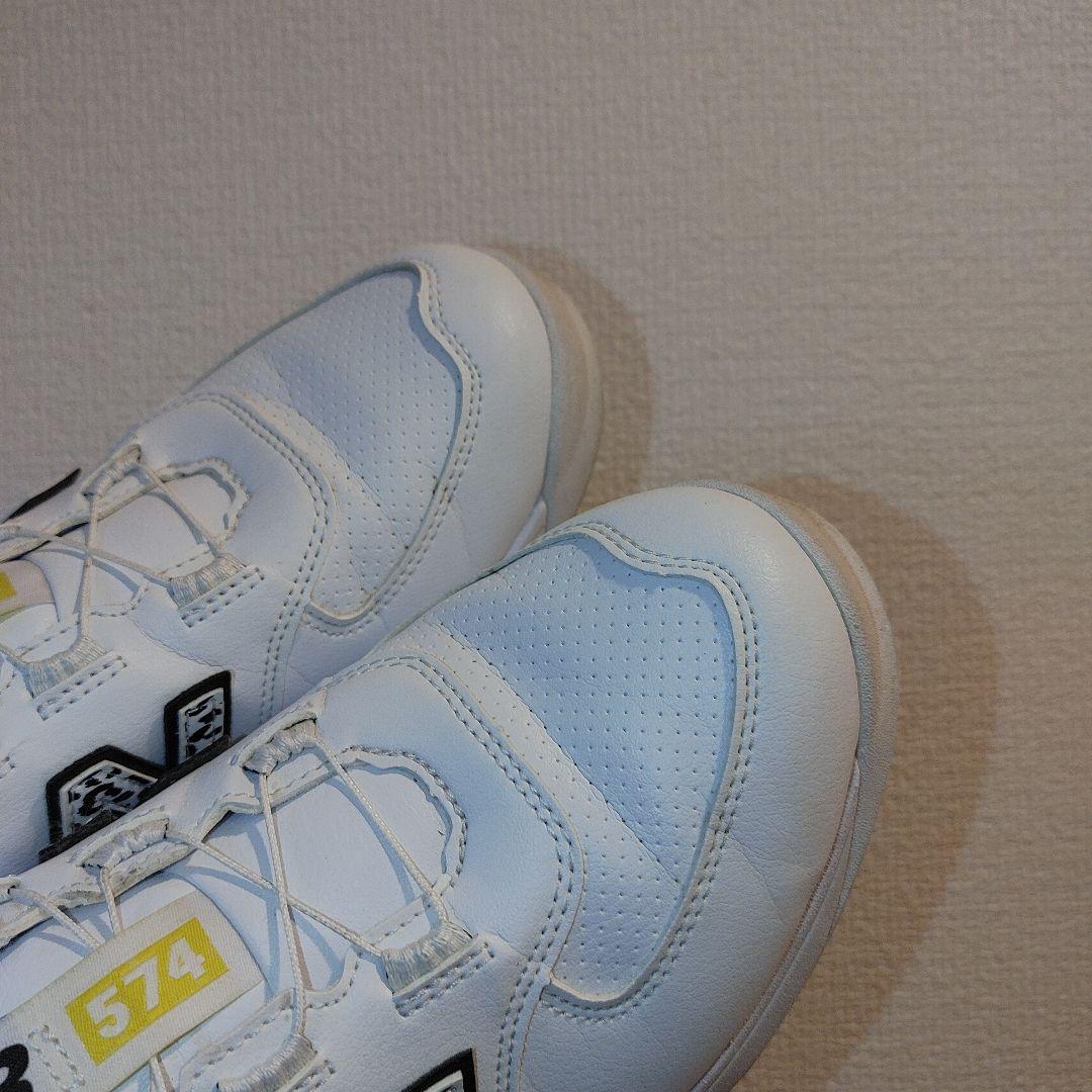 ニューバランス　ゴルフシューズ 23.5センチ　ホワイト　ダイヤル