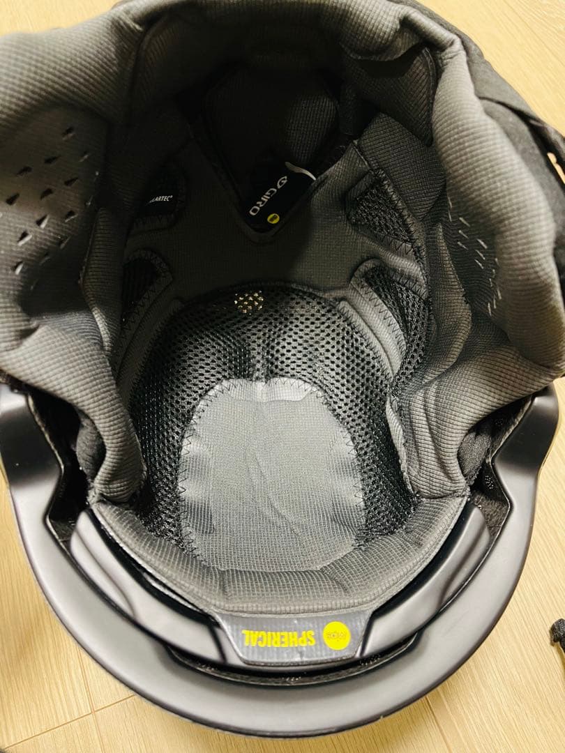 GIRO Grid Spherical ヘルメット Matte Black