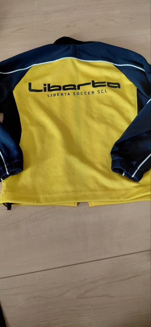 Liberta サッカーウェアとソックスセット　１１５センチ