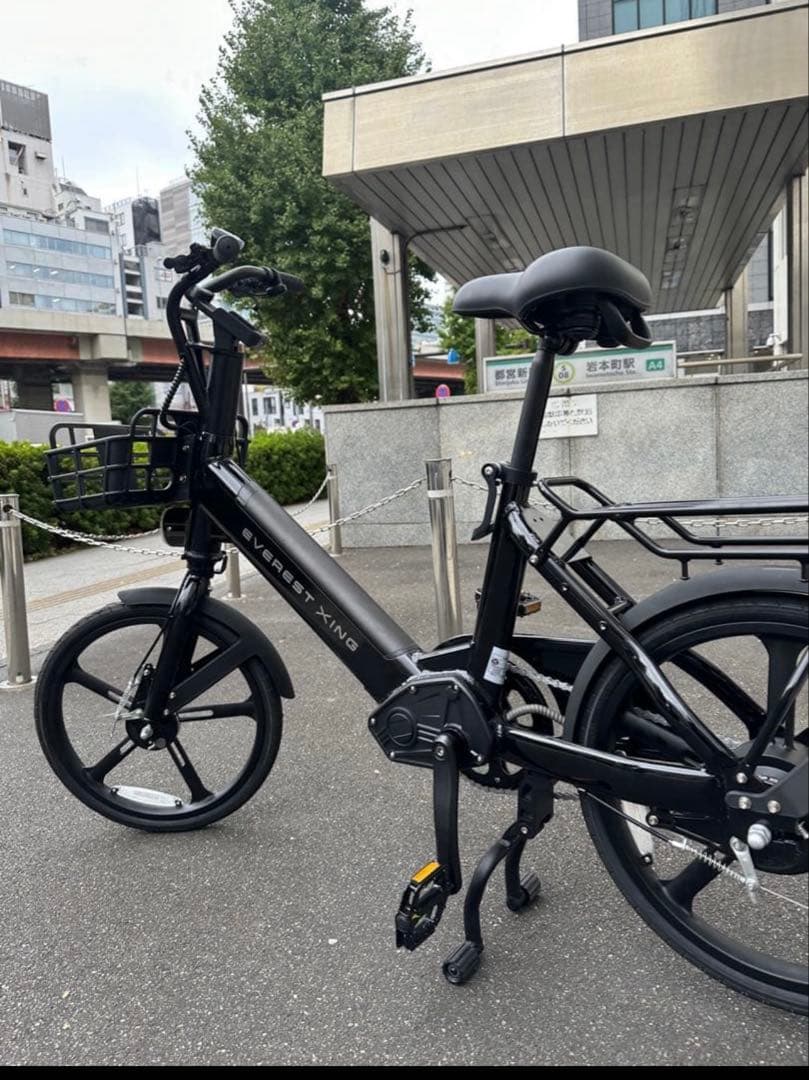 【中古車】 EVEREST XING CITY + 〈シティブラック〉