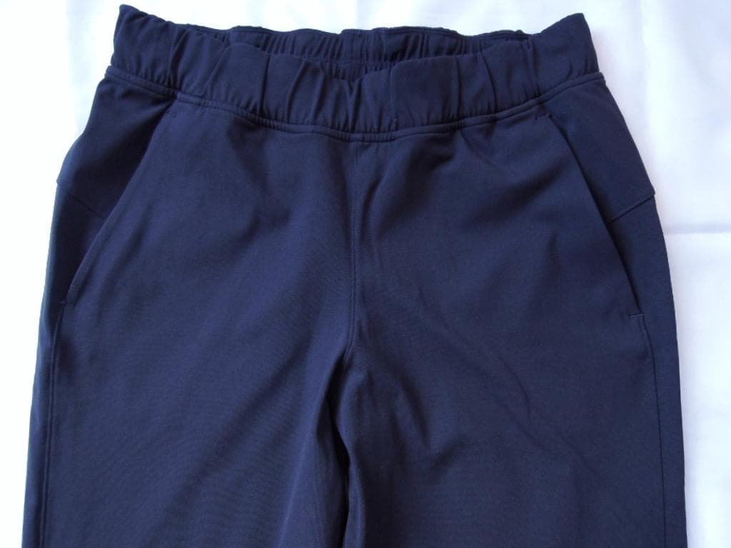 未使用1万5千円 ルルレモン 定番 ミッドライズ パンツ M アジアフィット