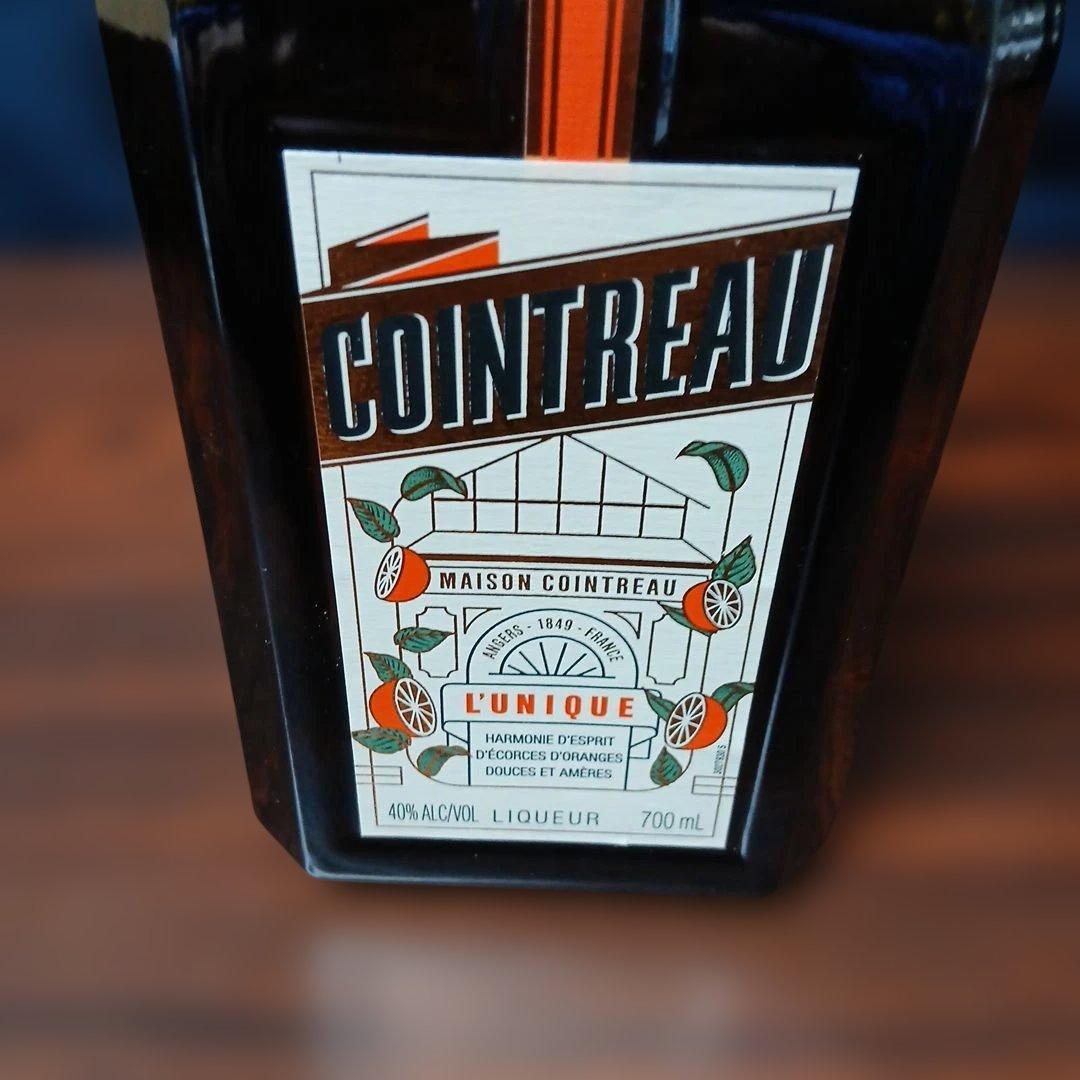 Cointreau リキュール 700ml 40%