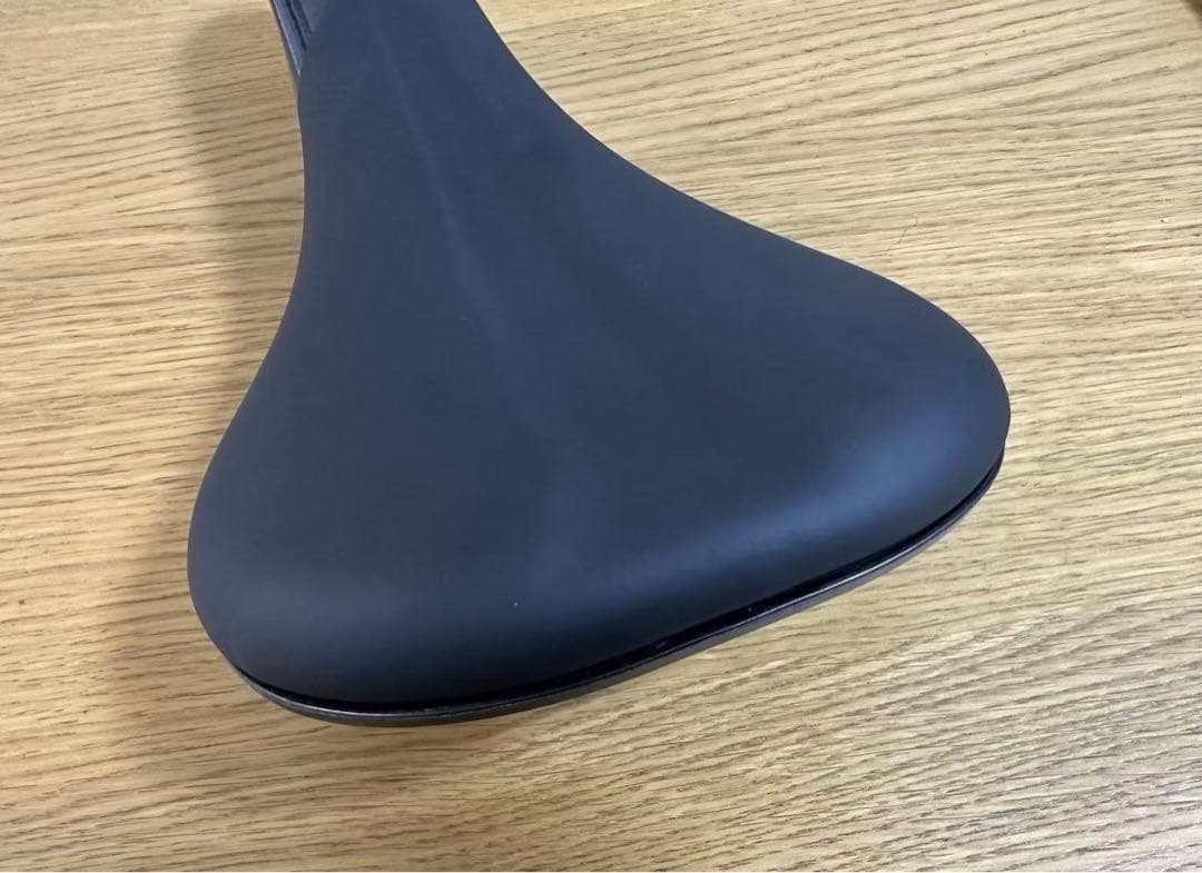 BROMPTON ブロンプトン　スーパーライト　サドル　カーボンレール