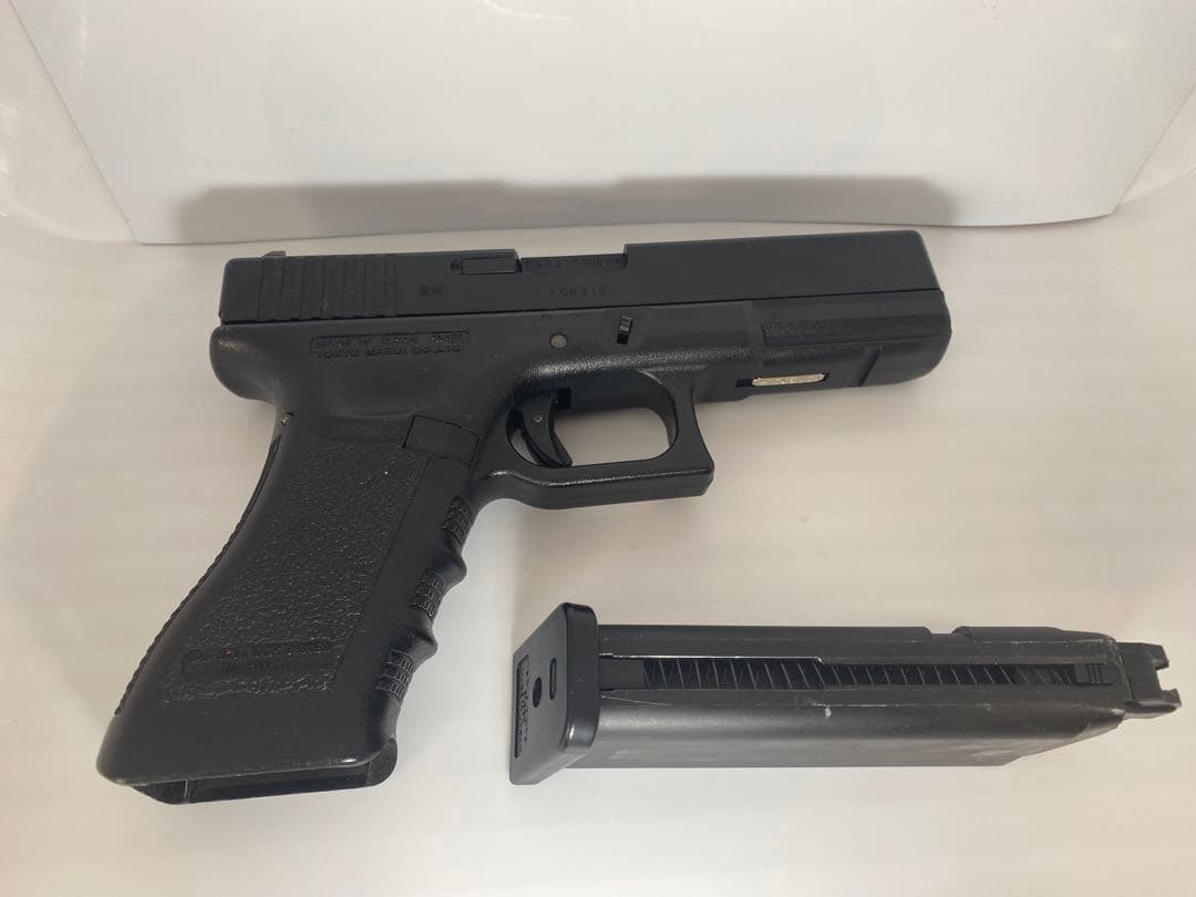 グロック18c メーカー名···東京マルイ