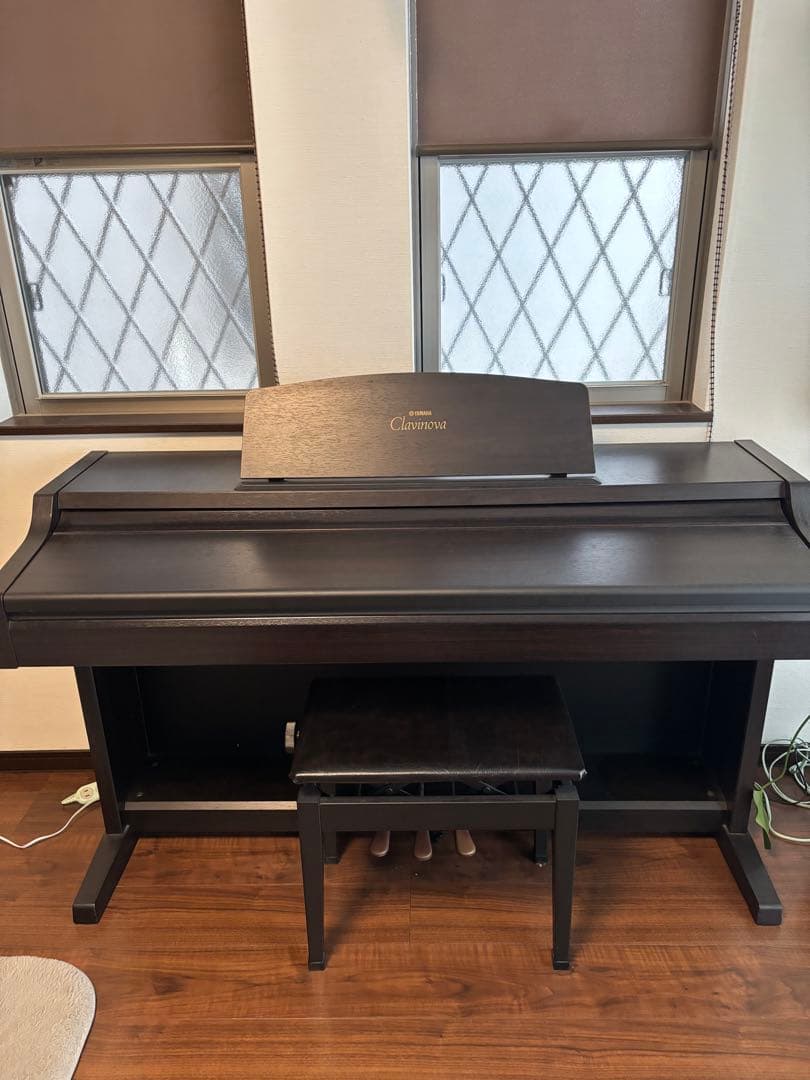 A　YAMAHA CLP-820 Clavinova クラビノーバ