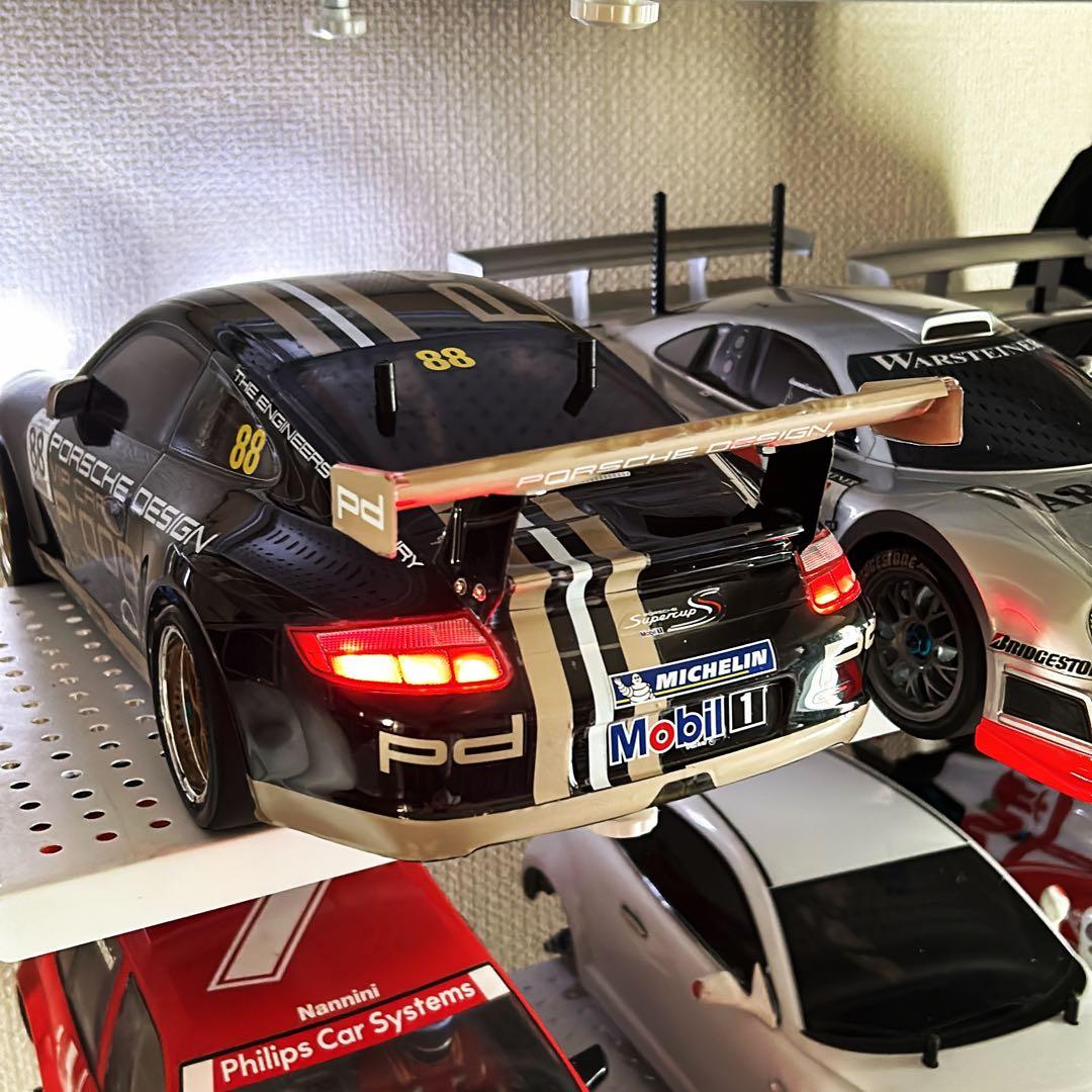 ボディ　ポルシェ911タイプ997