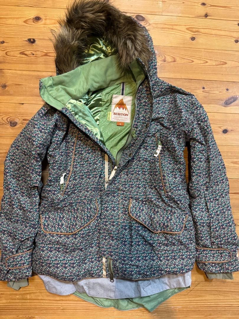 BURTON スノーボードジャケット Mサイズ