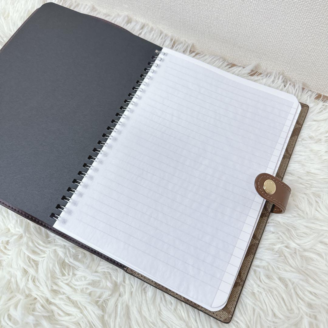 未使用品 COACH シグネチャー柄手帳カバー A5サイズ スパイラルノート付き