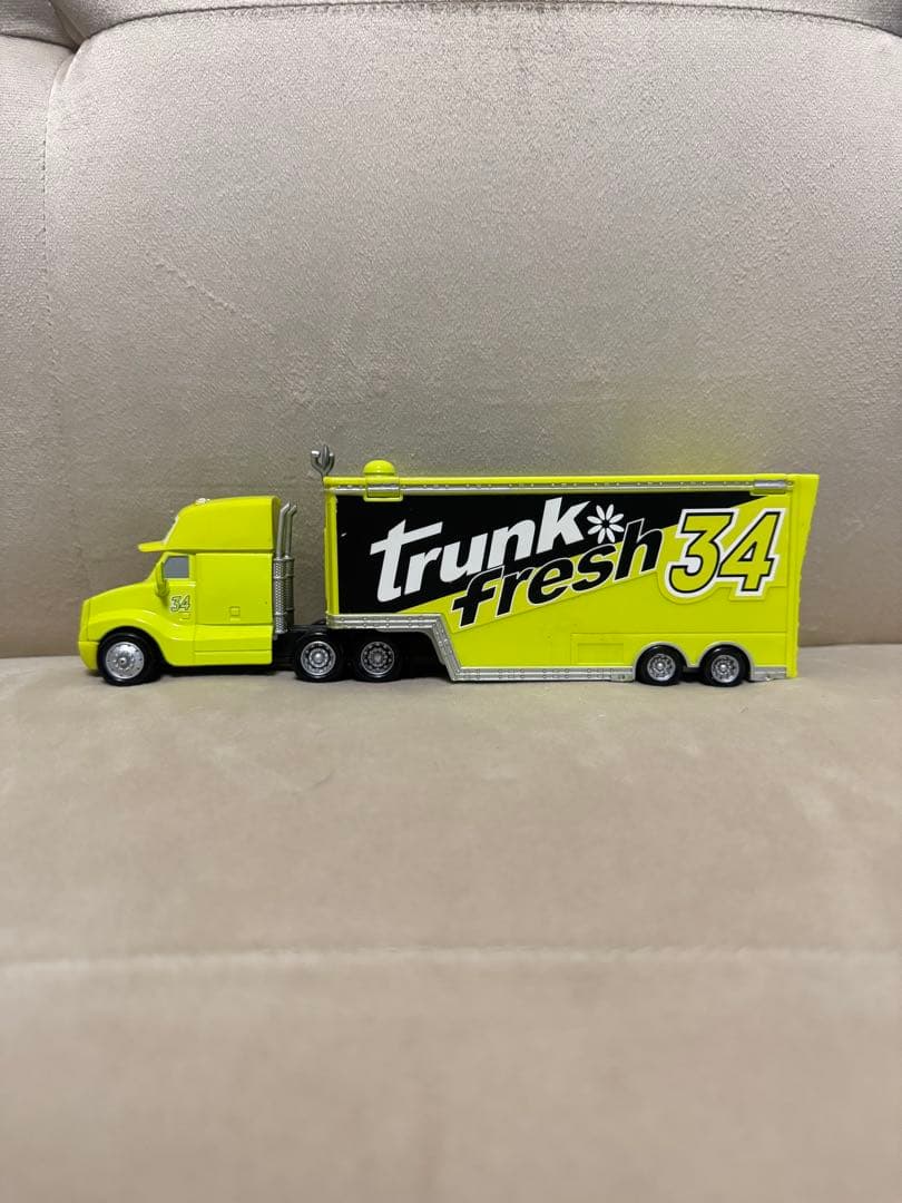 カーズ マテル　#34 トランク フレッシュ ハウラー