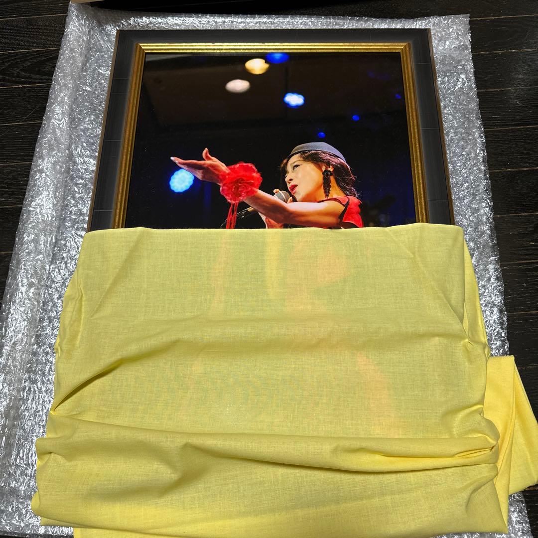 新品未使用　中森明菜　大型写真　額装　公式グッズ　写真展　おまけ付