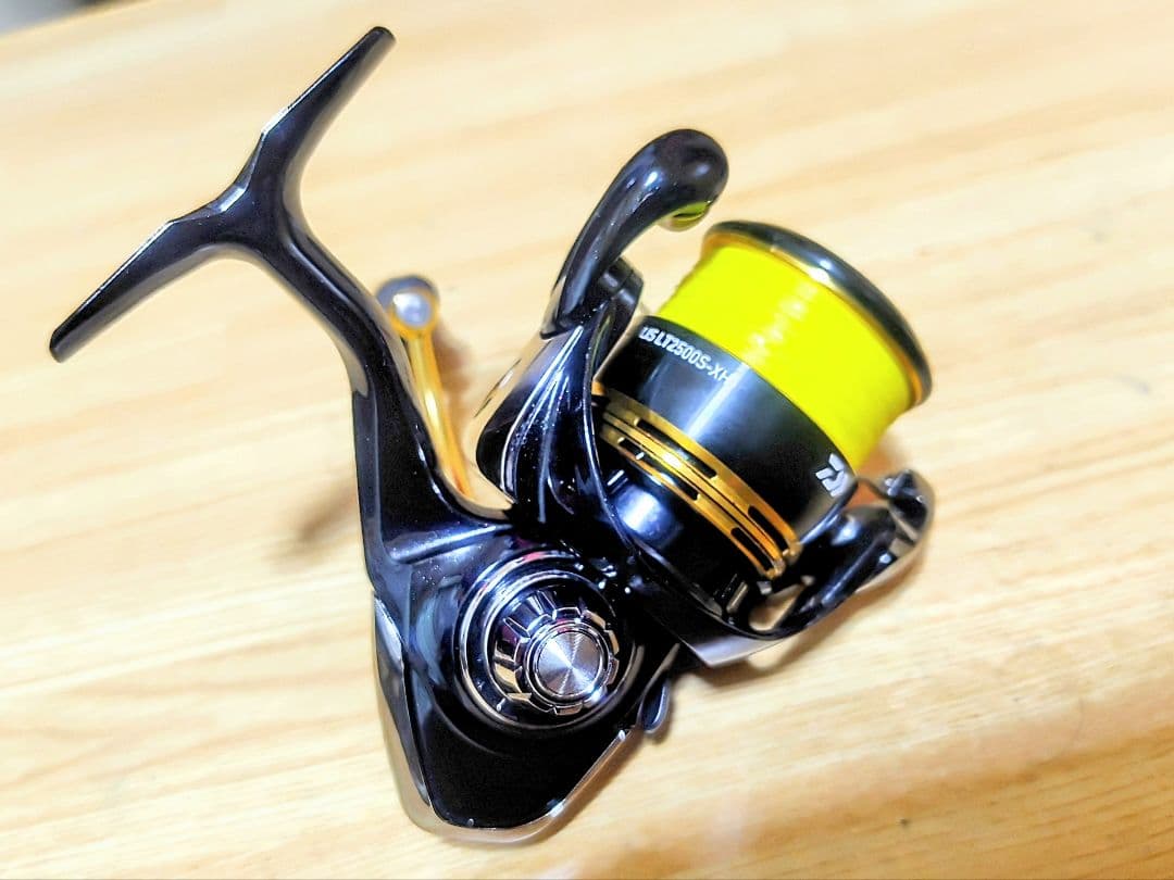 Daiwa 23 レガリス2500x SH　傷一つなし ほぼ新品です