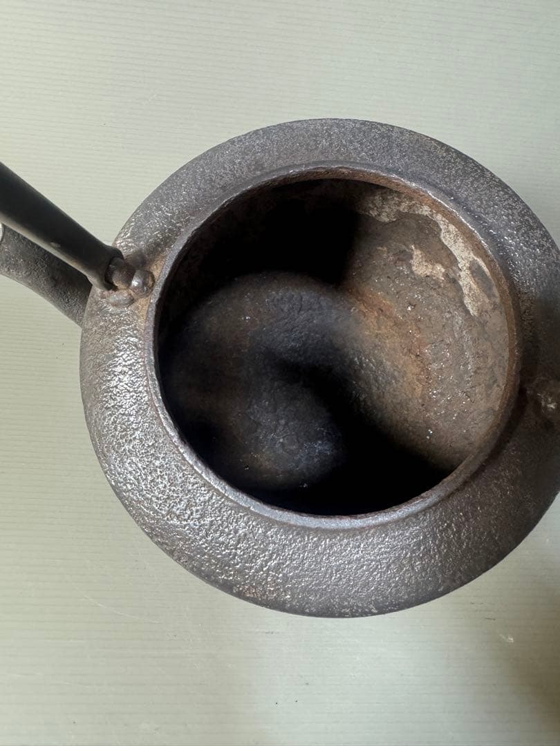 2424  巌鷲堂　南部鉄器　鉄瓶