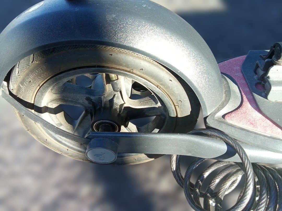 【充電器付】Segway-Ninebot F20A 電動キックボード セグウェイ