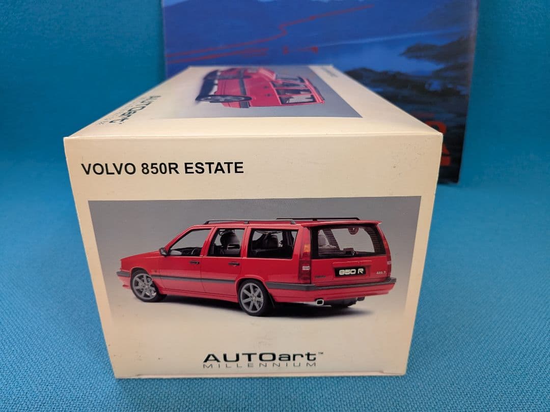 AUTO art オートアートVOLVO 850R 欠損あり