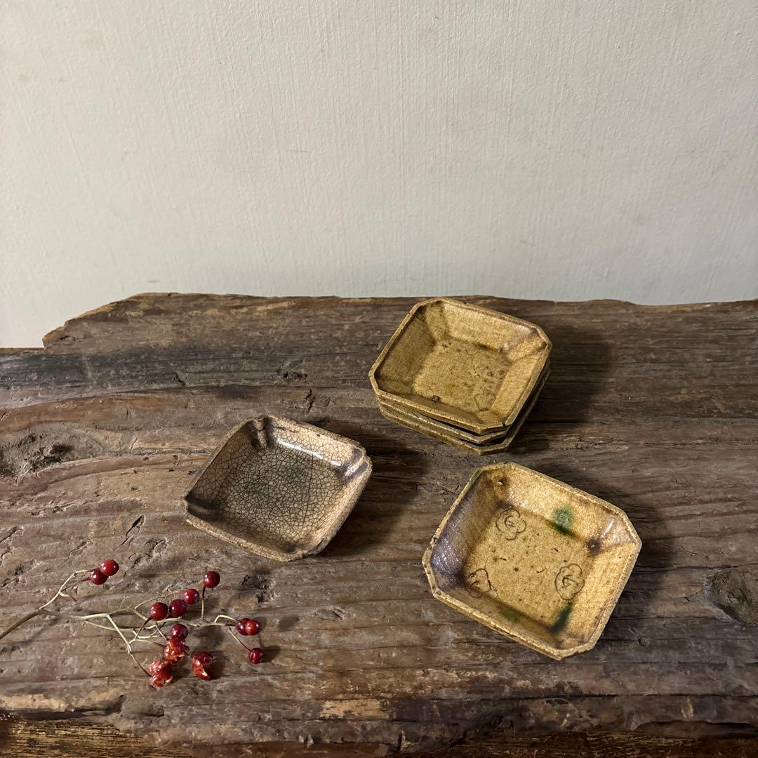 時代黄瀬戸小皿　5点　豆皿　美濃　瀬戸　酒盃　骨董　アンティーク　古道具　李朝