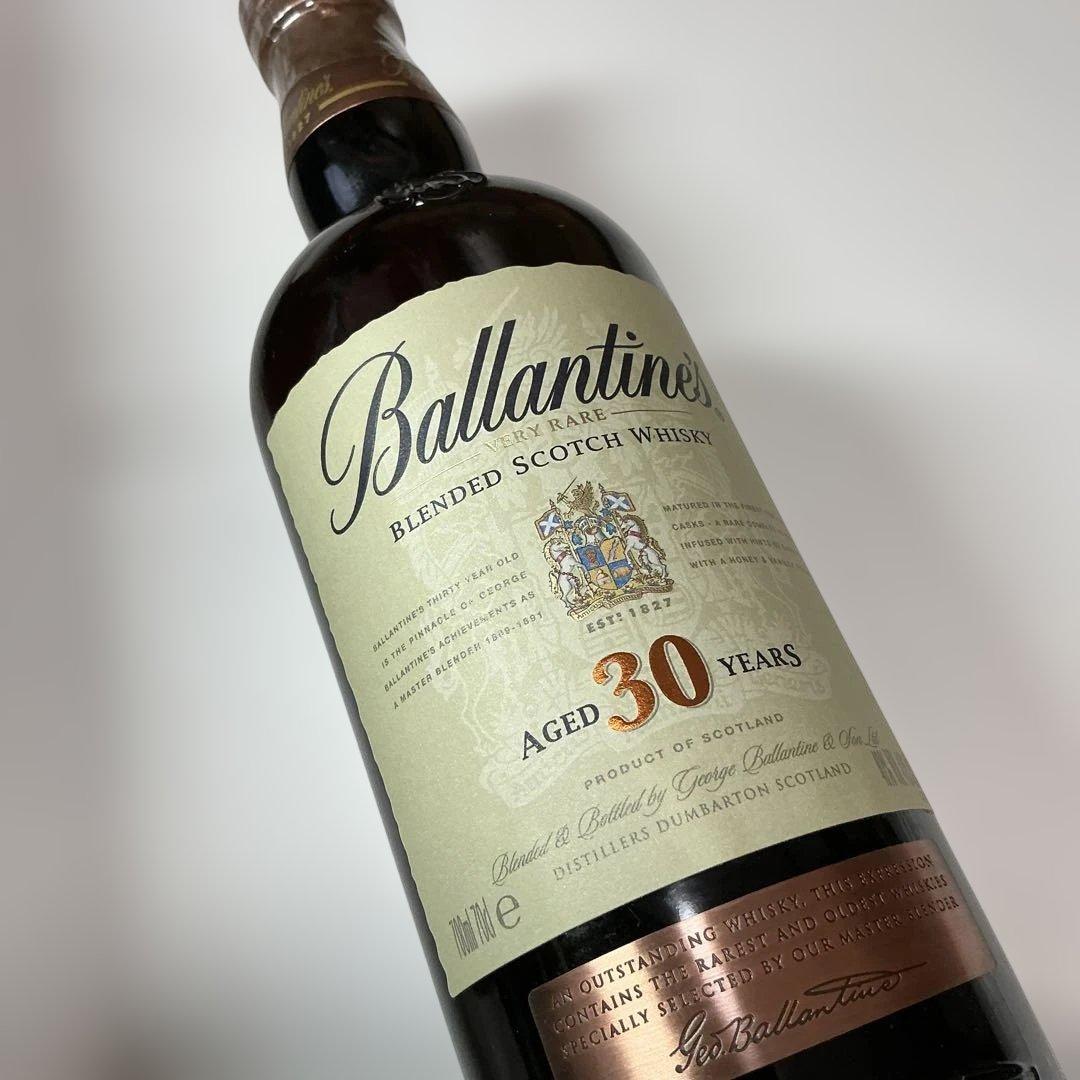【新品】バランタイン30年　700ml 木箱入り