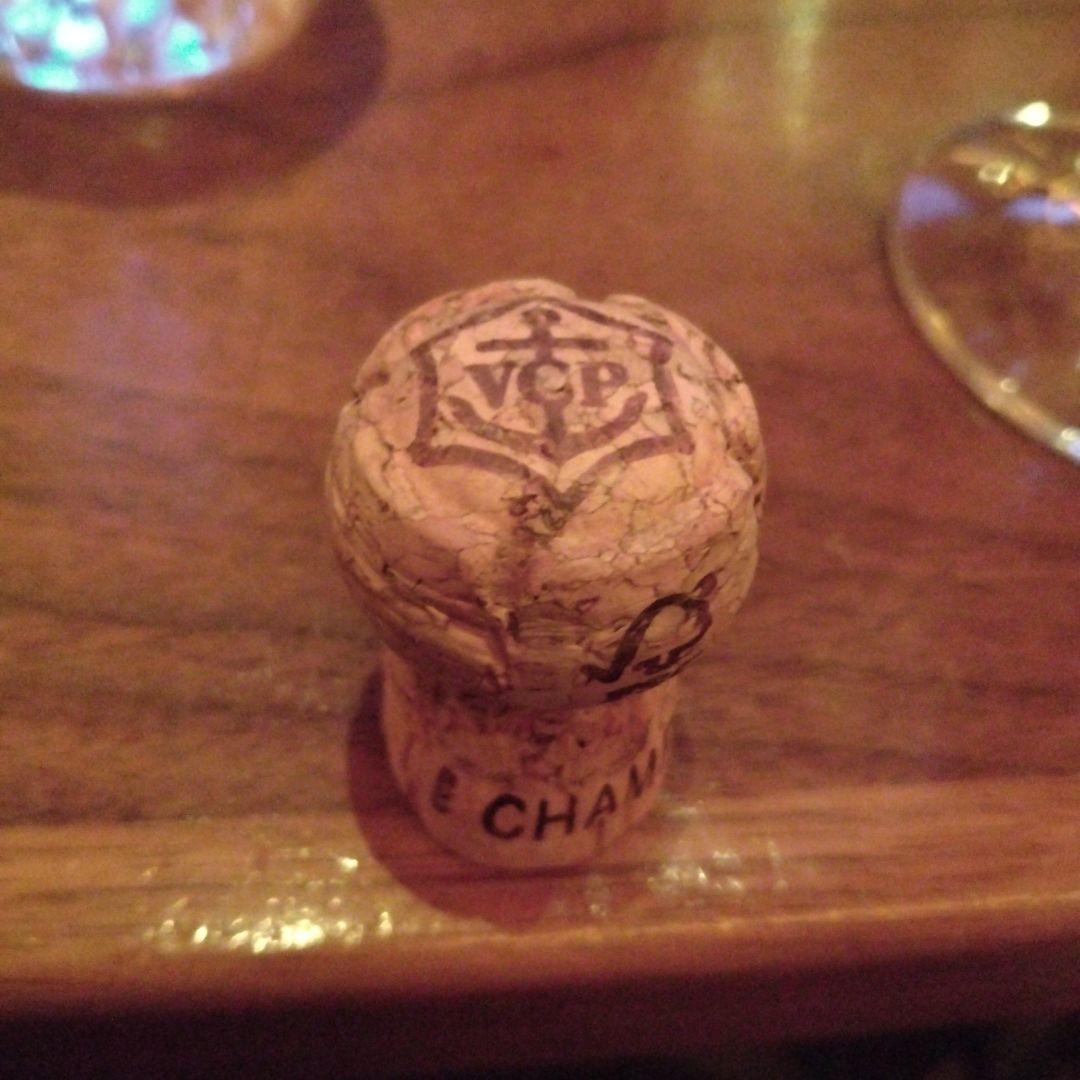 ヴーヴ・クリコ シャンパン 250周年記念 750ml空瓶のみ