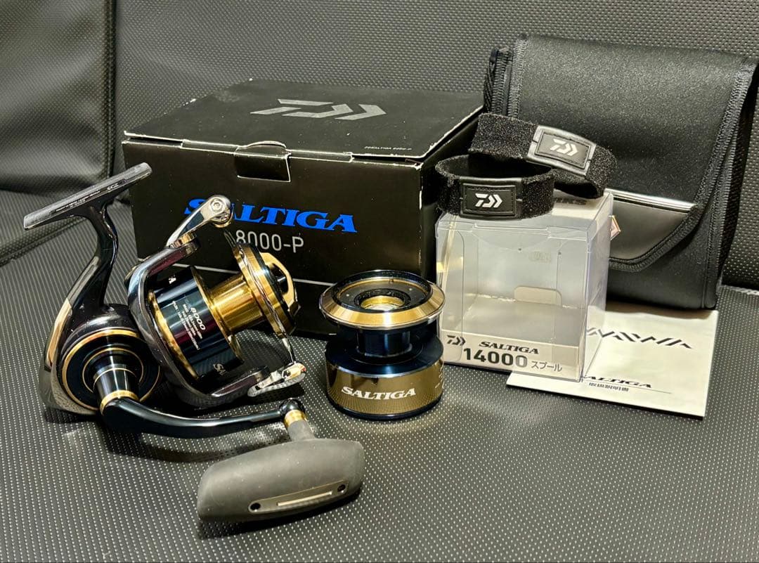 ダイワ 20ソルティガ8000-P OH後未使用 SLPノブ スプール2個 箱付