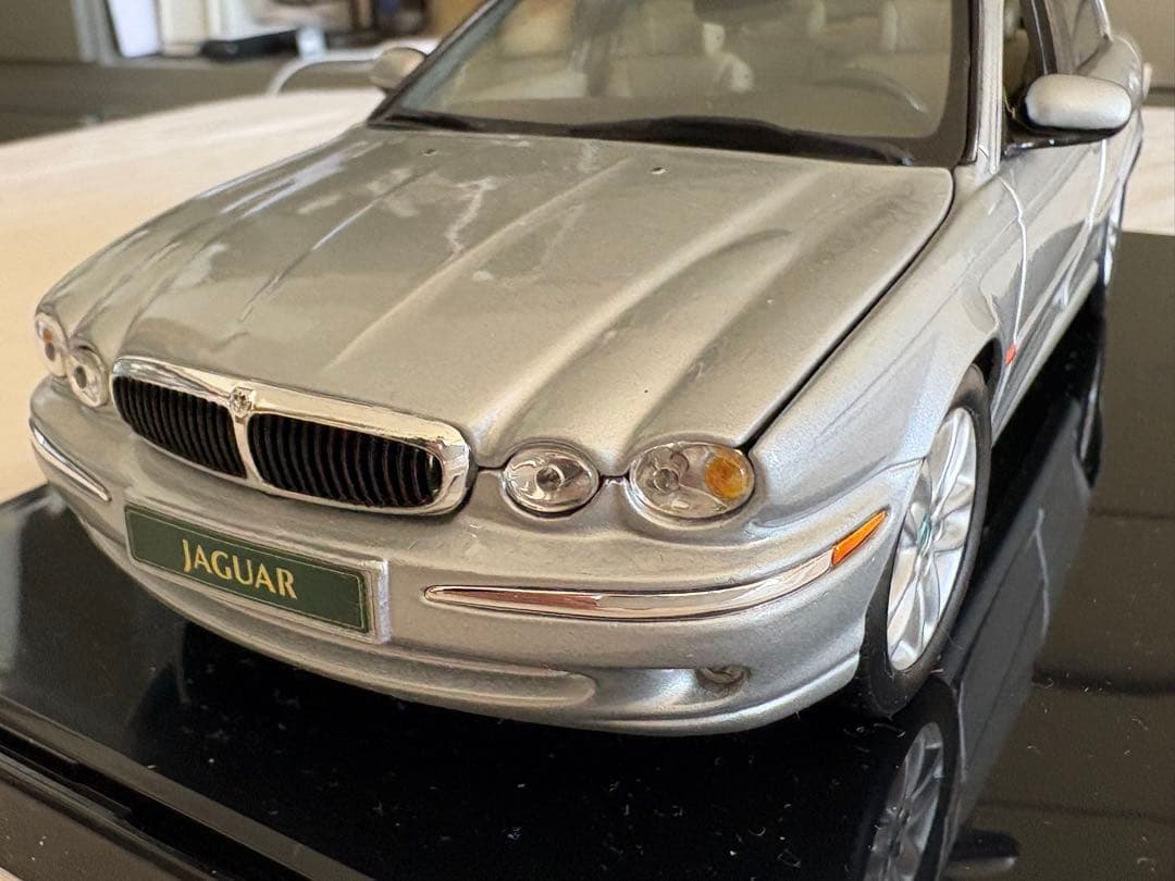 【希少】Maisto製 1/18 ジャガー X-TYPE 3.0 ミニカー