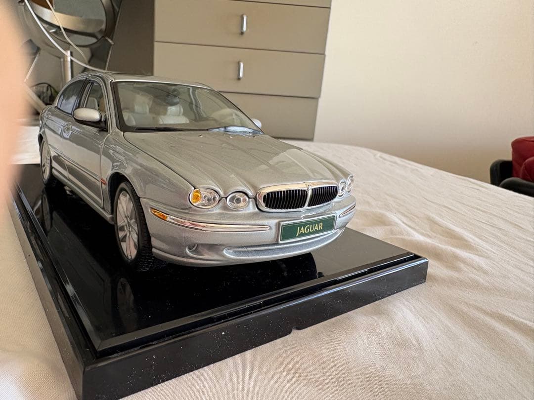 【希少】Maisto製 1/18 ジャガー X-TYPE 3.0 ミニカー