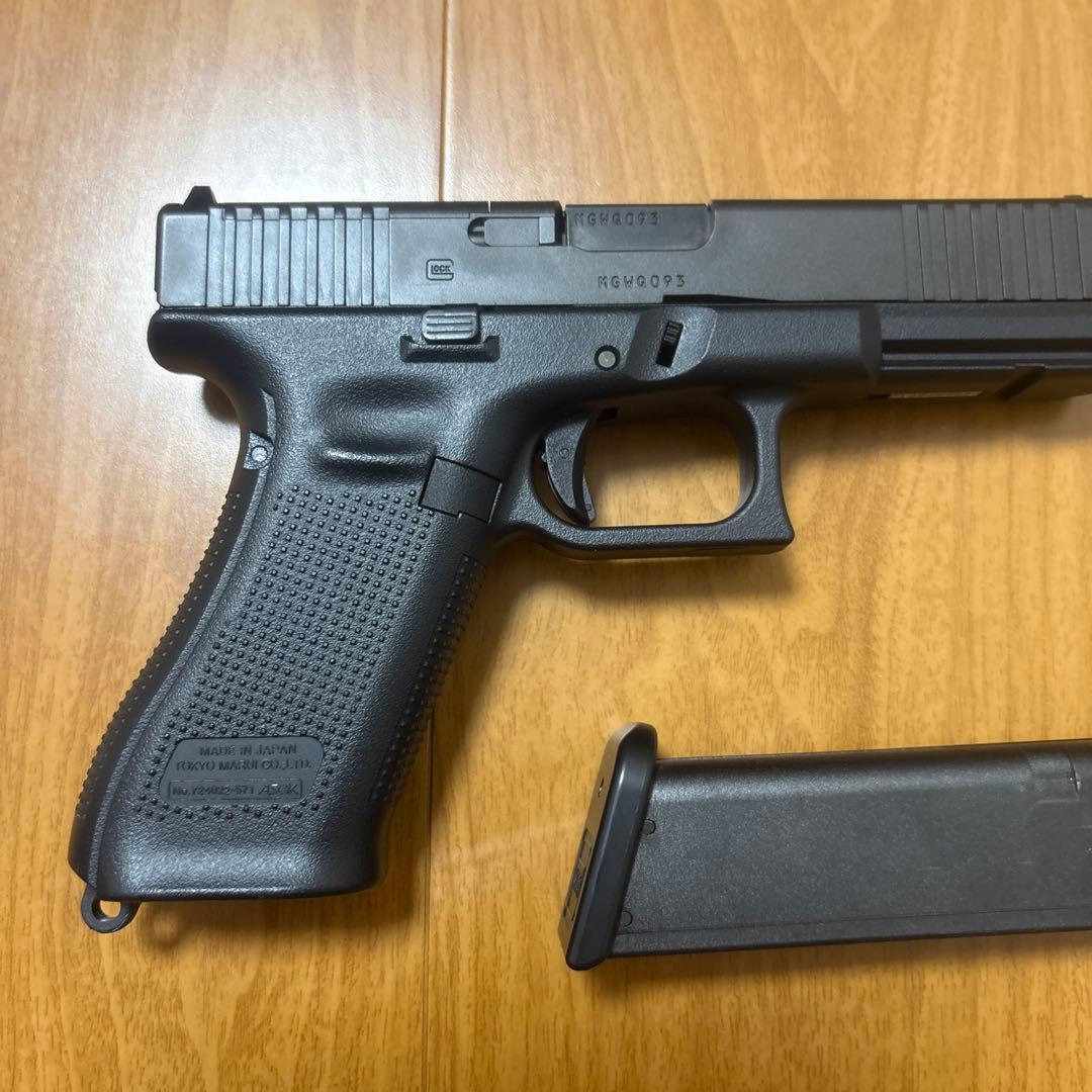 東京マルイ　GLOCK17 Gen5 中古品