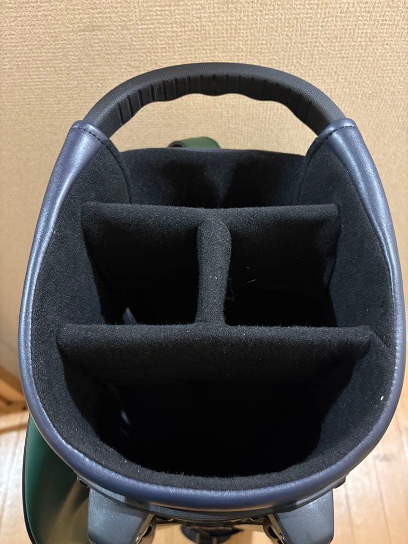   トミーヒルフィガー　キャディバッグ