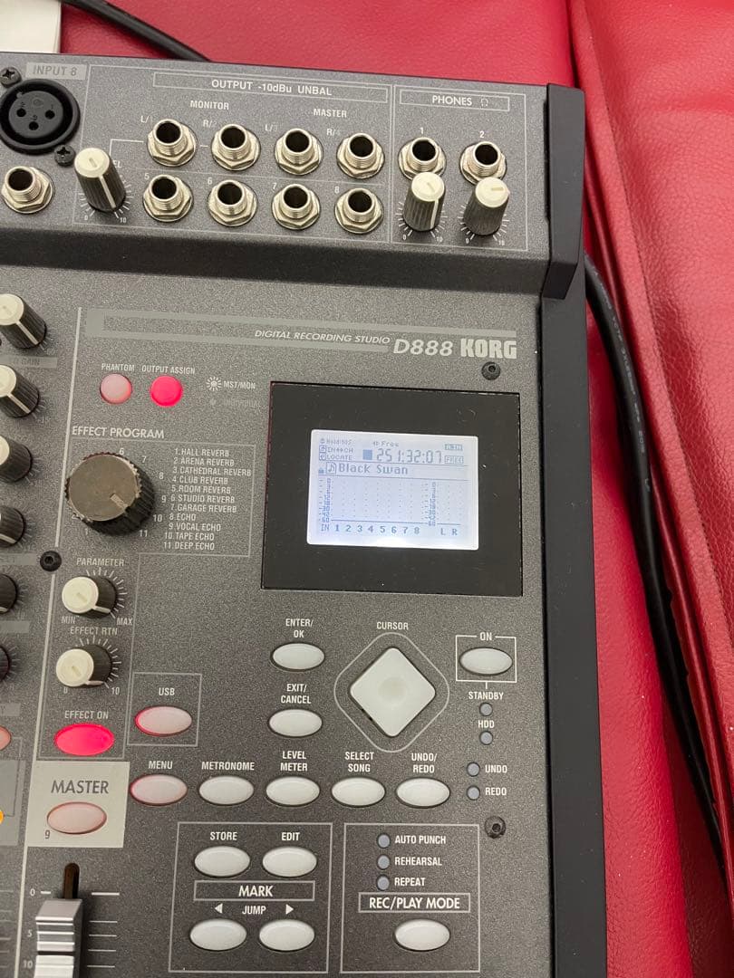 配信機器・PA機器・レコーディング機器 KORG D888