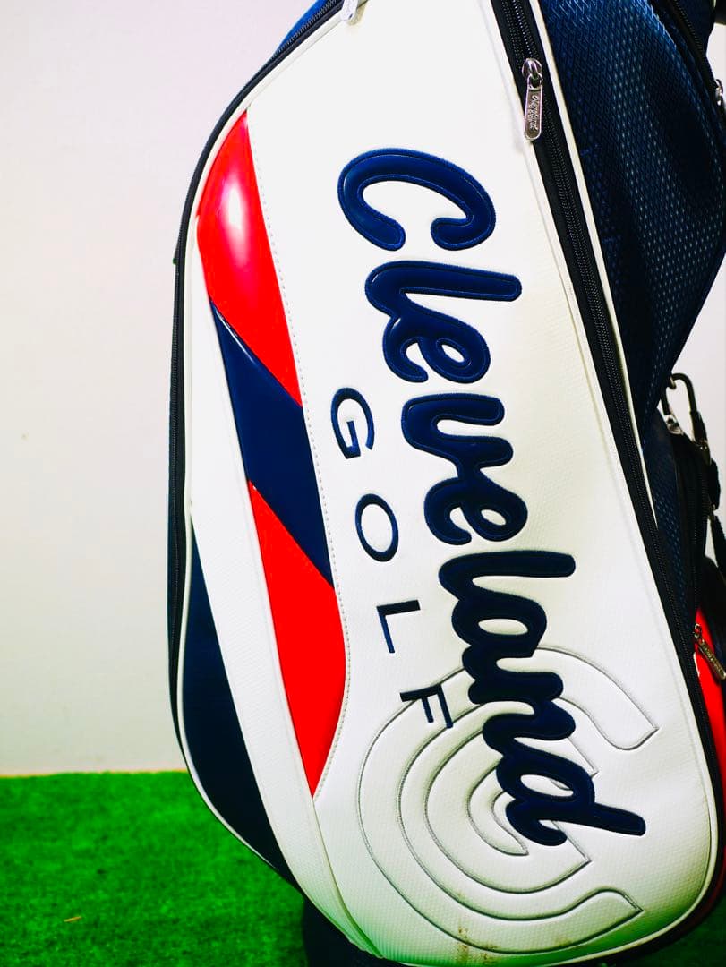 て*ち様 Cleveland Golf ゴルフバッグ・キャディバッグ　クリーブラ