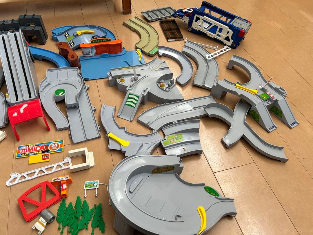 値下げ☆大量！トミカ レールセット＆ブルーポリス車