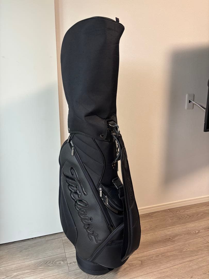 Titleist ゴルフバッグ ブラック フードカバー付き