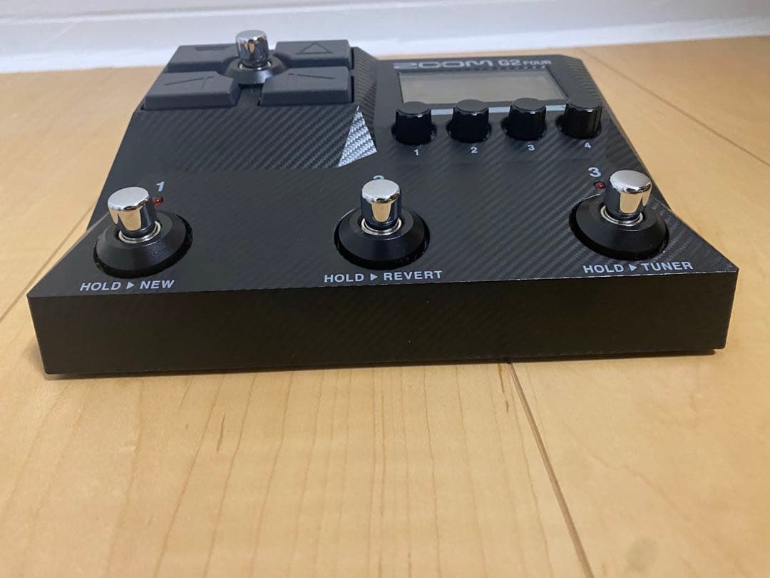 ZOOM G2 FOUR　ギター マルチエフェクター