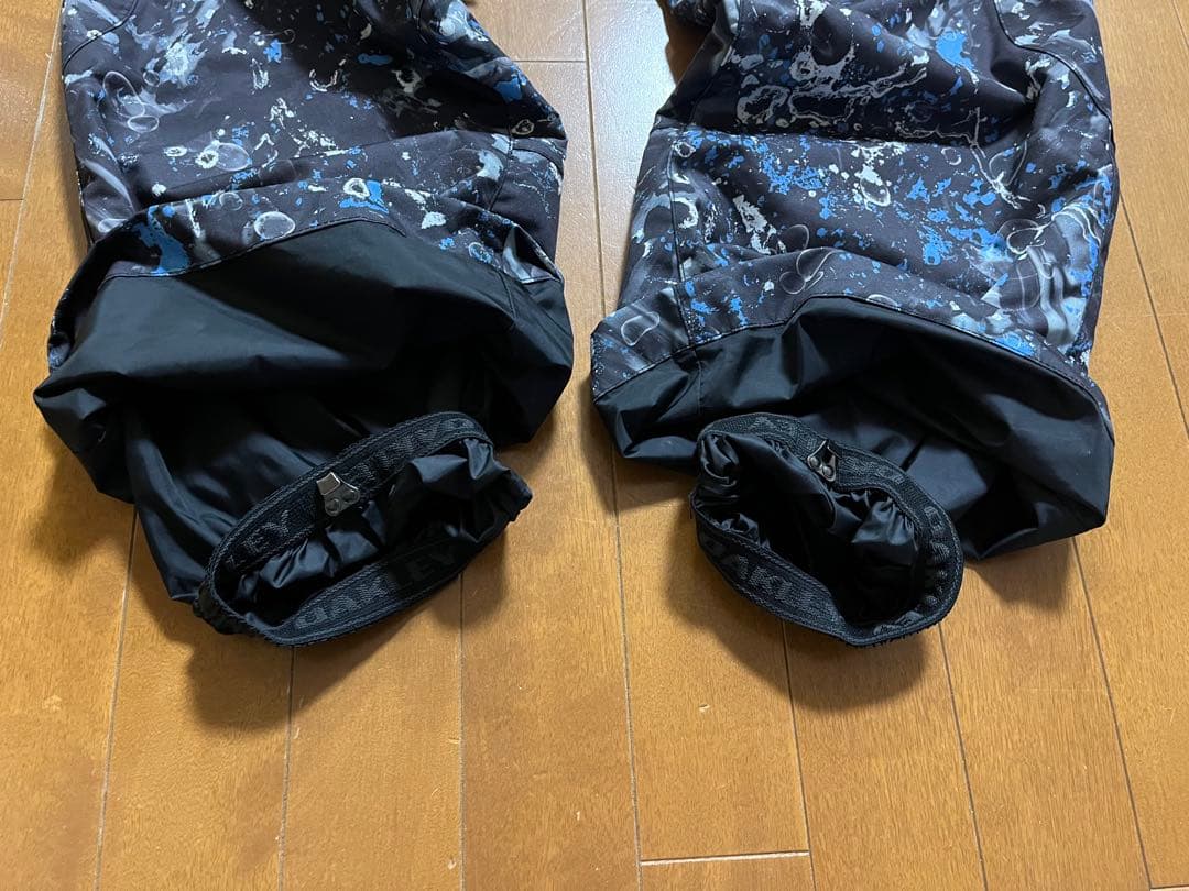 オークリー　スノーボードウエア　上下セット