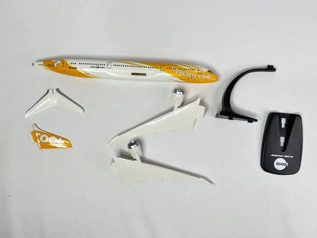 PPC Holland　FLY Scootスクート航空　B787-9　1/250