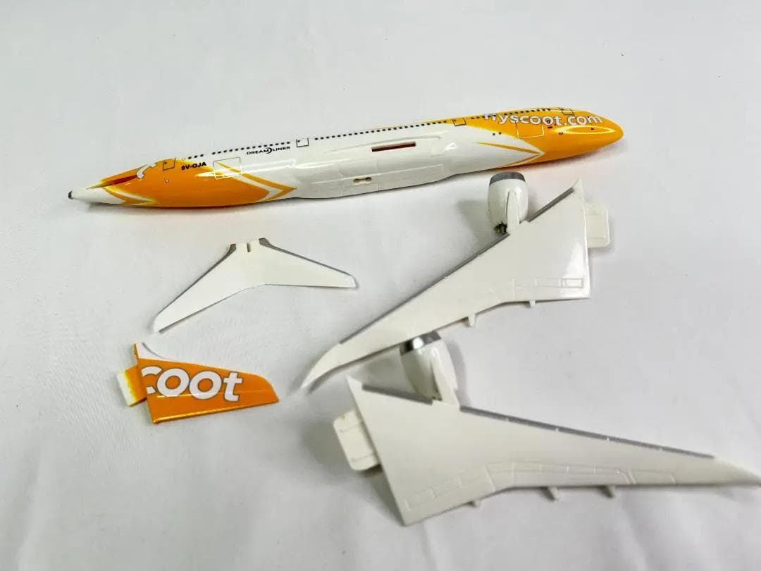 PPC Holland　FLY Scootスクート航空　B787-9　1/250