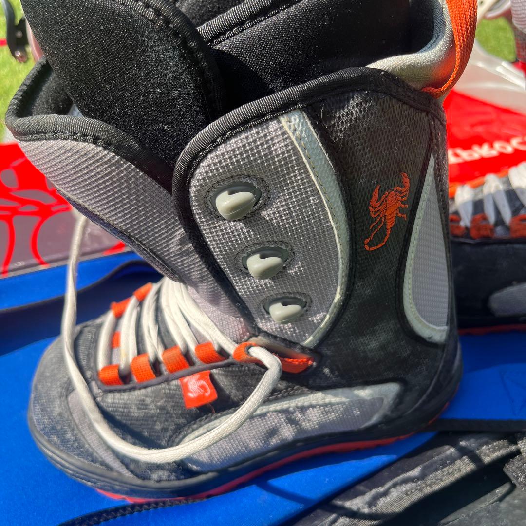 スコーピオンスノーボードフルセット　ボード、ビンディング、靴、ケース