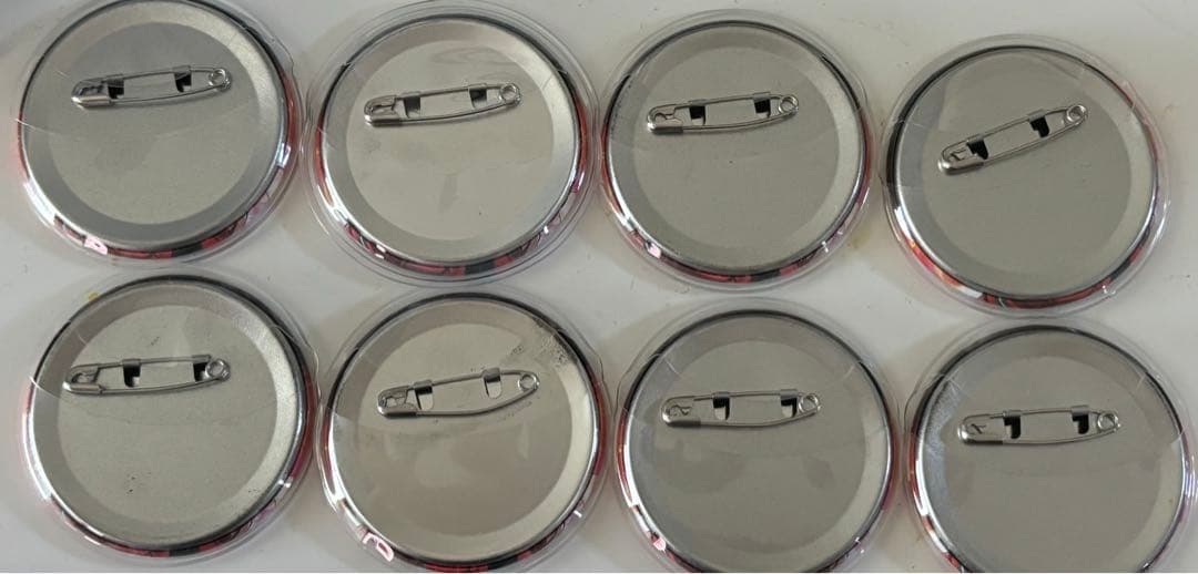 いれいす　ONE りうら　缶バッジ