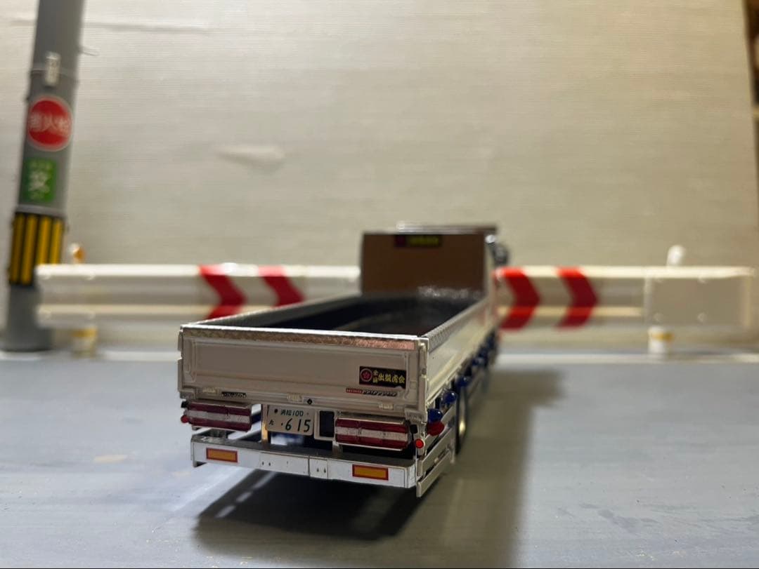 ユ*キ様 楽プラ　デュトロ　プラモデル　完成品