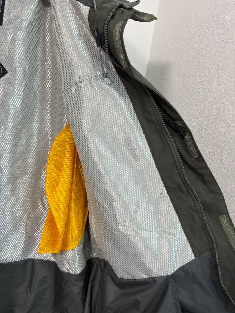 ARBN フード付きジャケット エアーボーン　Mサイズ　スノーボードウェア