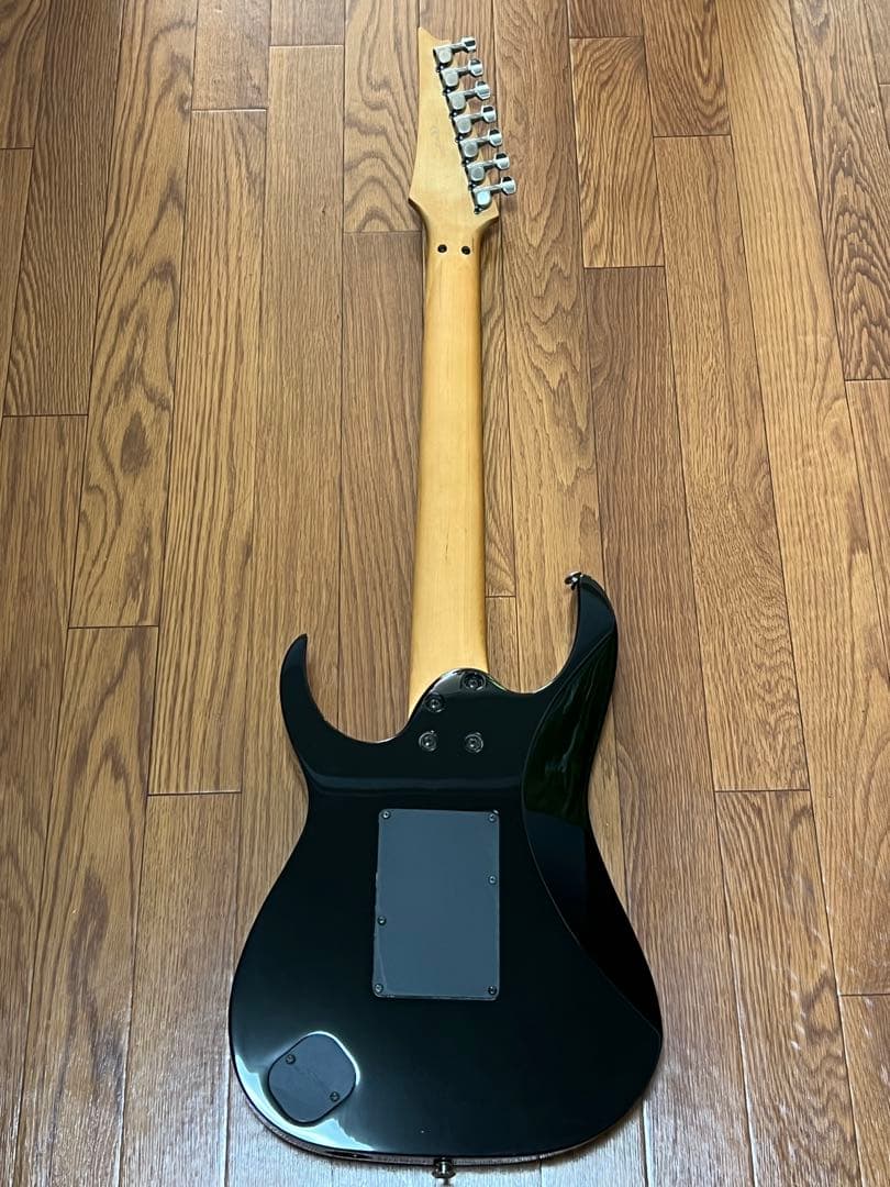 Ibanez UV777P 7弦 Steve Vaiモデル