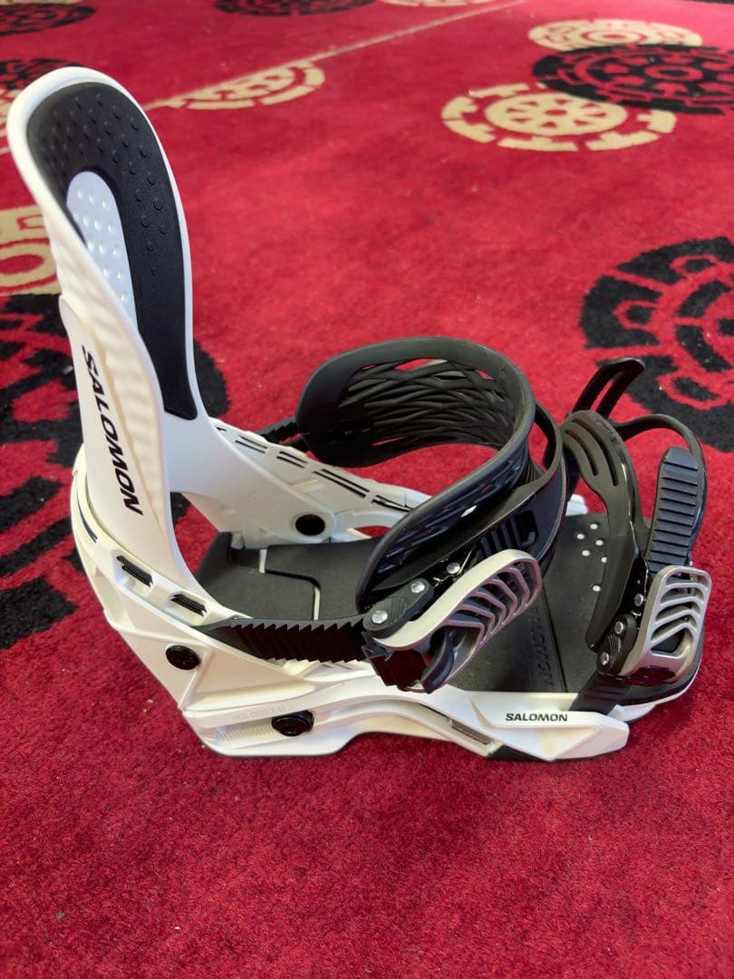 SALOMON スノーボードビンディング ホワイト　Mサイズ